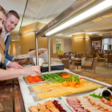 Interferie Sport Bornit Hotel 4*