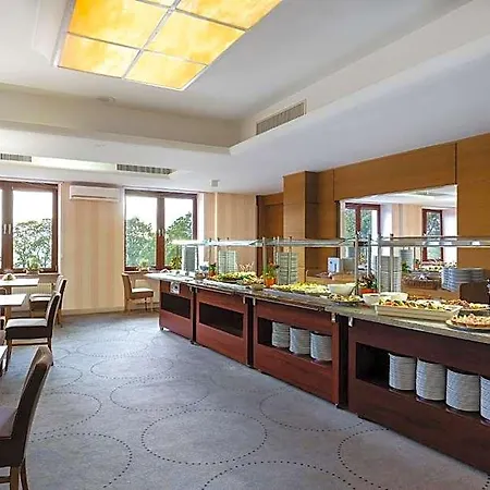 Hotel Interferie Sport Bornit 4*