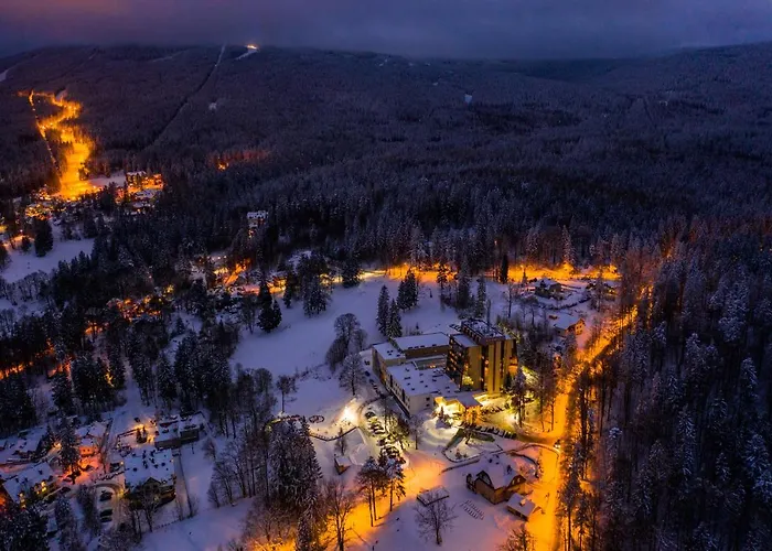 伯尔尼特因特费斯波特大酒店 斯克拉斯卡波伦巴