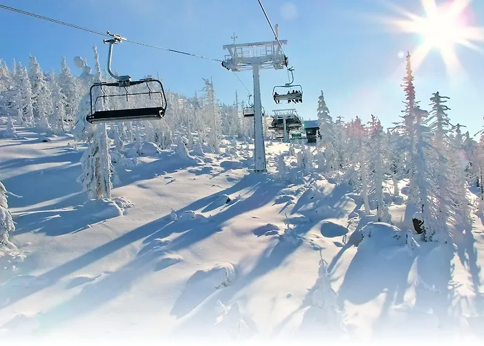 伯尔尼特因特费斯波特大酒店 斯克拉斯卡波伦巴